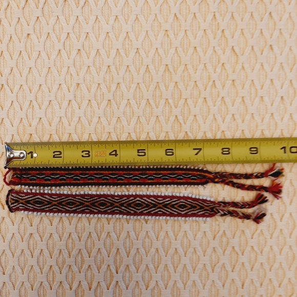 Handmade woven Peruvian Bracelet - Picture 4 of 4